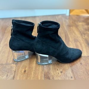 Steve Madden bootie with clear ice cube heel/ size7